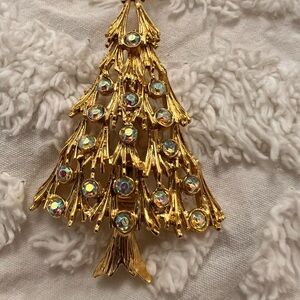 Avante Elegant Gold Toned Aurora Borealis Christmas Tree Brooch